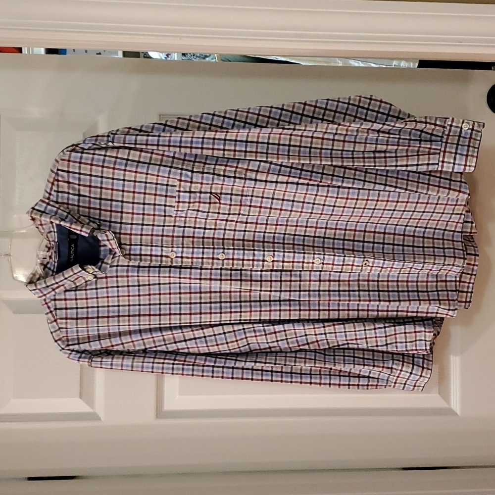 Nautica mens shirt - Size Large